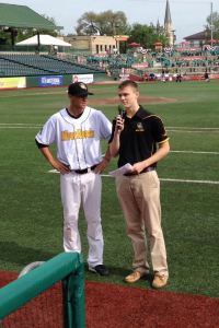 10422282_10201072501253527_1124447612284710284_n